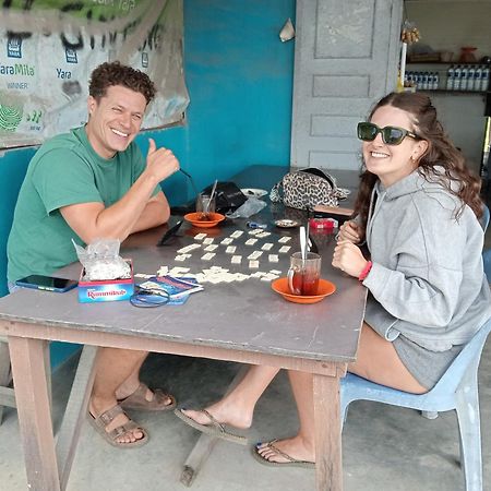 Vulkaan Homestay Berastagi Esterno foto