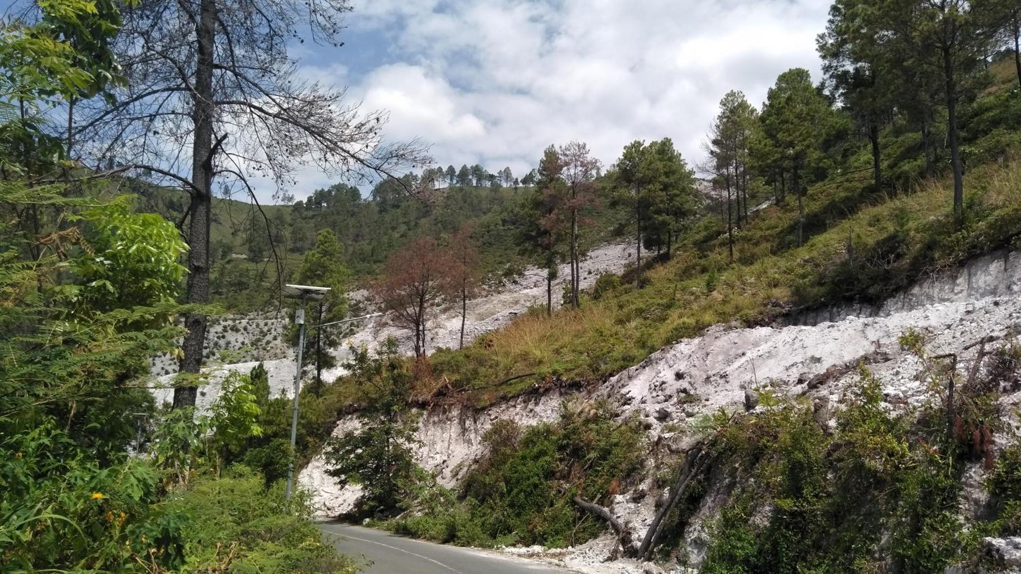 Vulkaan Homestay Berastagi Esterno foto