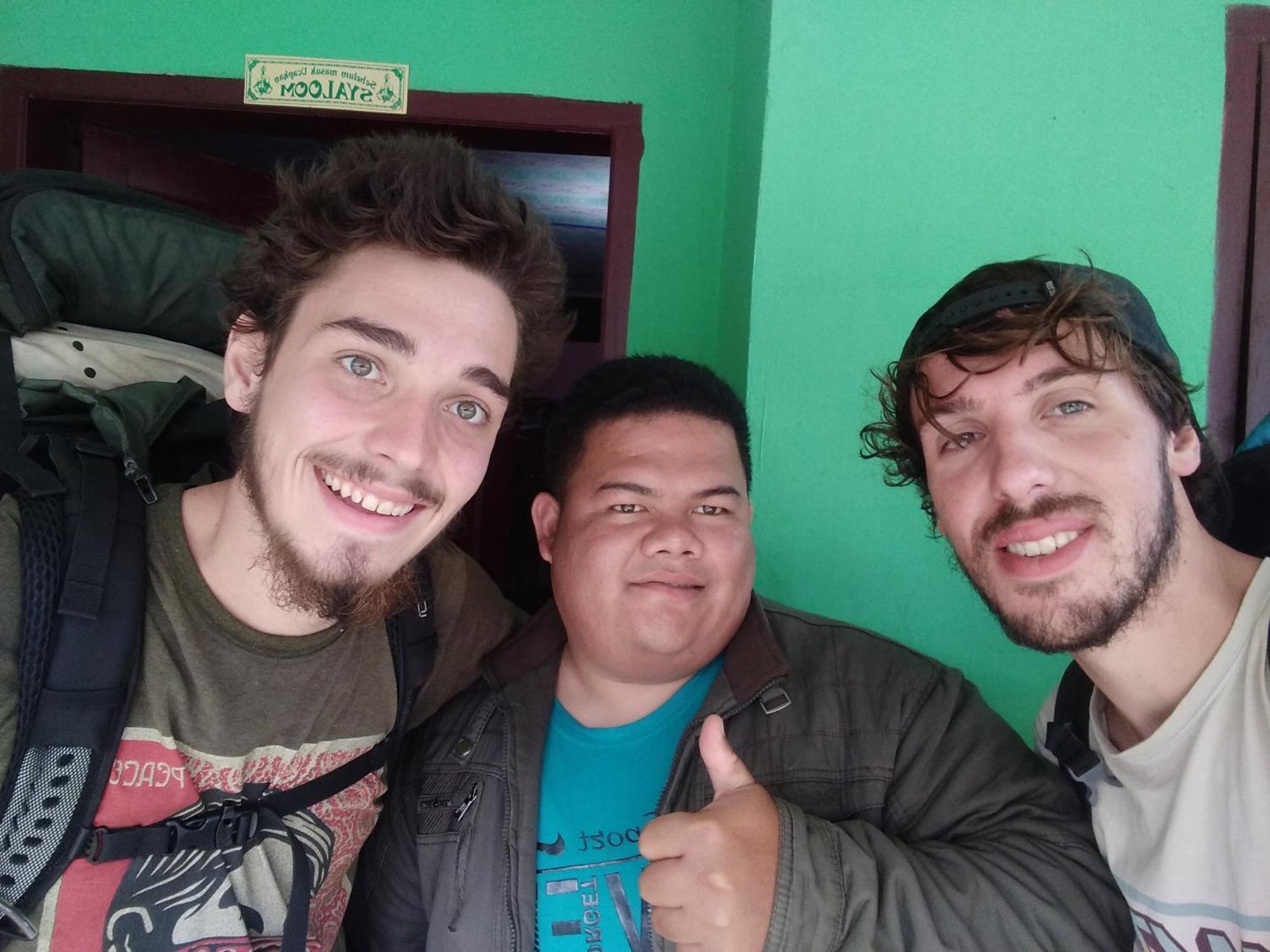 Vulkaan Homestay Berastagi Esterno foto