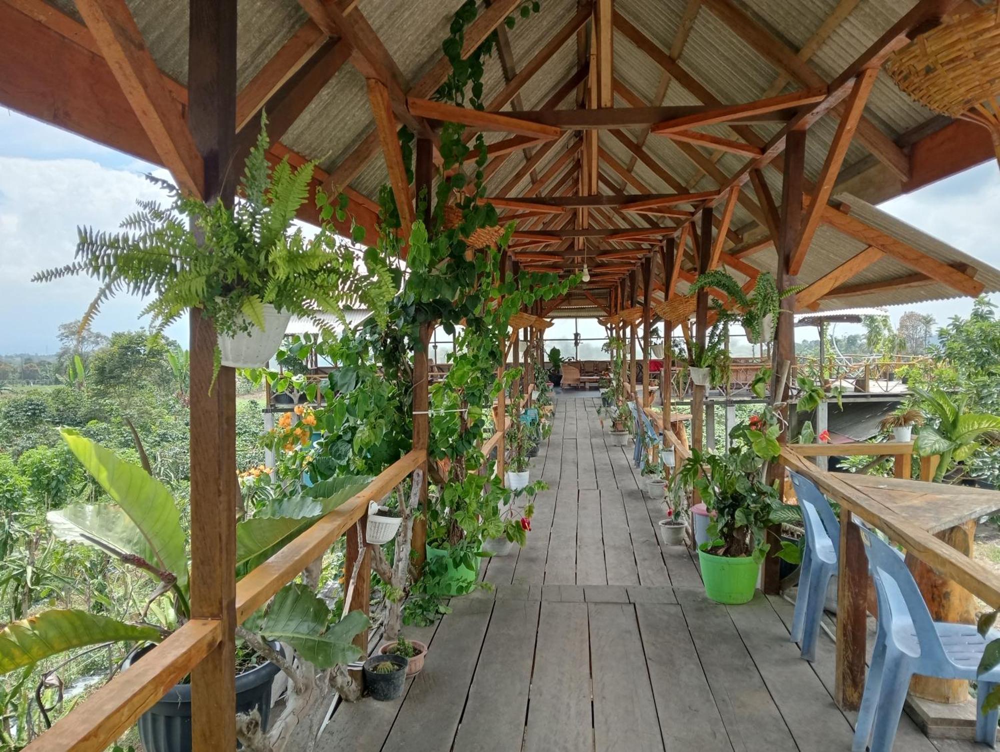 Vulkaan Homestay Berastagi Esterno foto