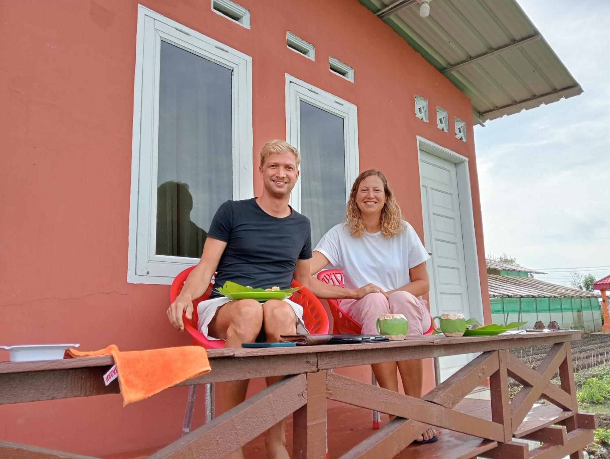 Vulkaan Homestay Berastagi Esterno foto